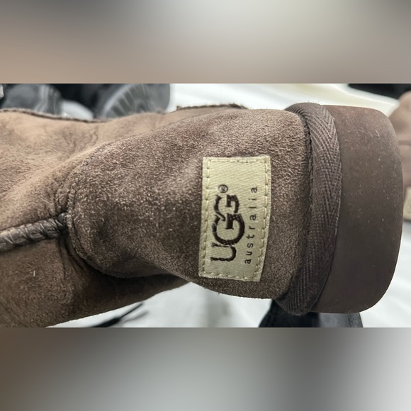 ❤️SALE🐻3 PAIRS OF BOOTS!! LIKE NEW! 👢 VALUE $650! - Picture 8 of 8